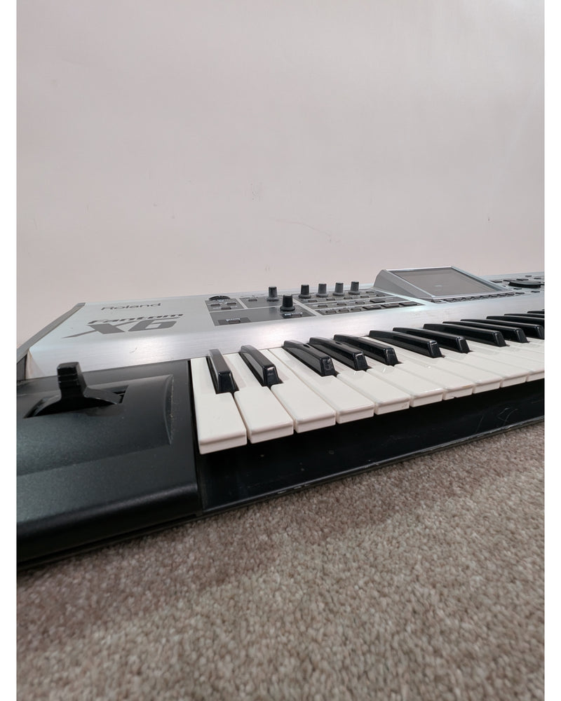 Roland Fantom X6 - Synthesizer - Very Good w/ Soft Case - image 6