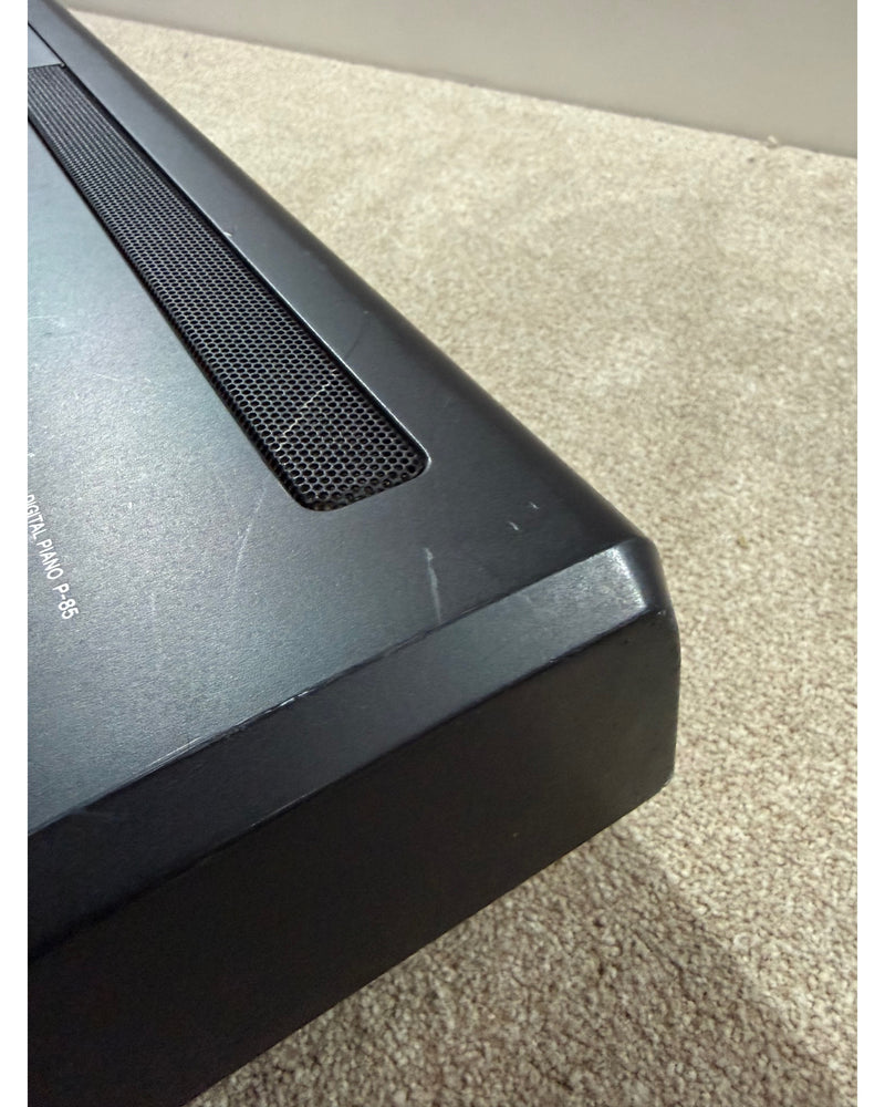 Yamaha P85 - Digital Piano - Good w/ Soft Case and Power Supply - image 8