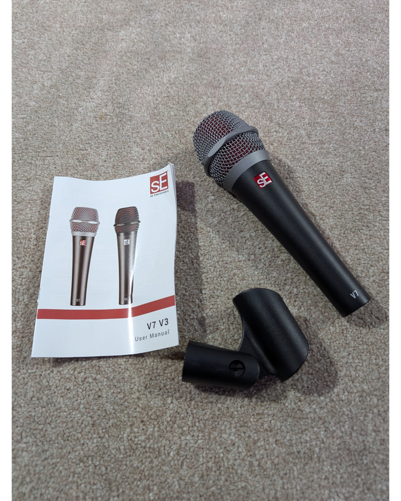 sE Electronics V7 - Dynamic Microphone - Like New w/ Soft Case - image 8