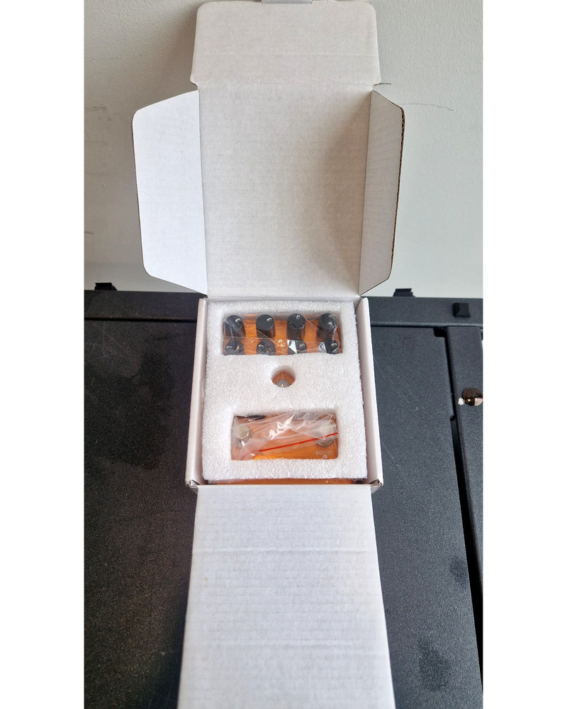 fender mtg LA - Tube Boost - Like New w/ Original Box & Manuals - Image 3