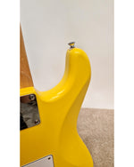Squier Affinity Stratocaster Indonesia - Electric Guitars - Yellow - Very Good - Image 12