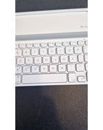 LOGITECH Ultrathin Mini iK700 - Keyboards - Like New w/ Original Box - Image 3