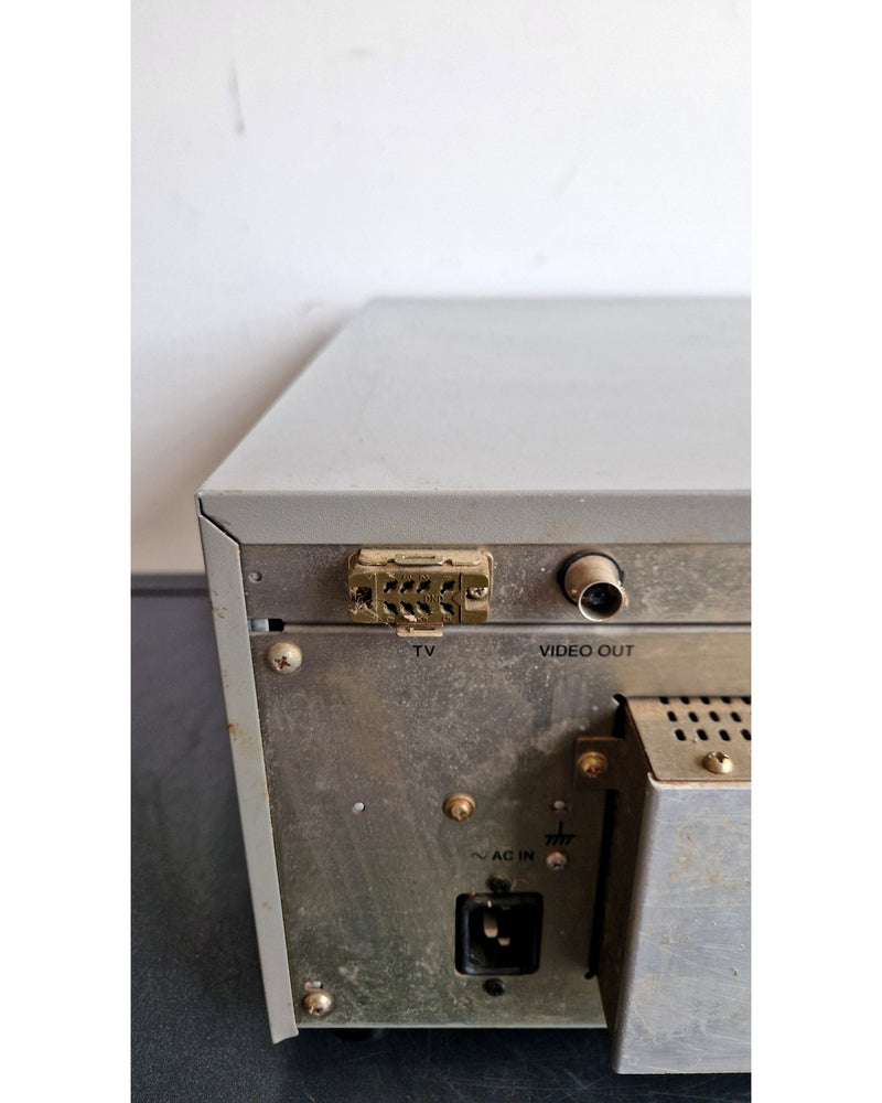 Sony VP-5040 - Video Recorder - Cream - Good - image 13