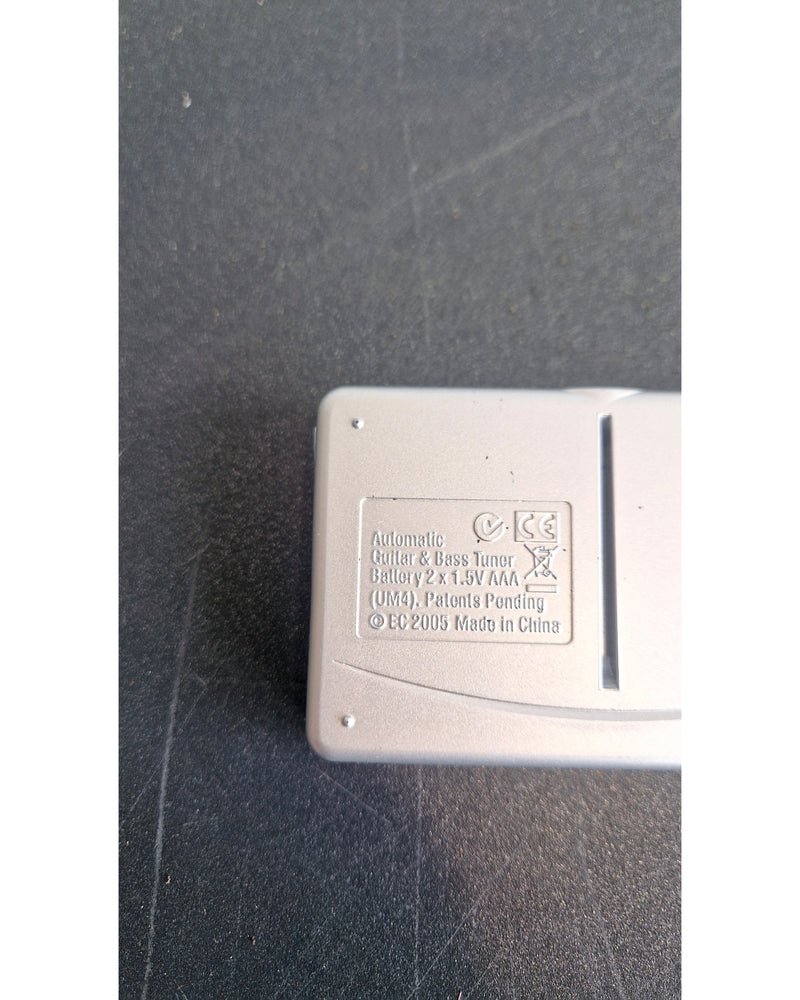 QwikTune Automatic Guitar & Bass Tuner - Tuner - Silver - Fair - Image 5