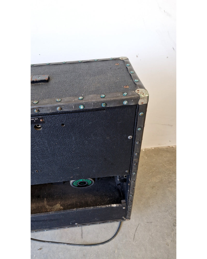 Roland Jazz Chorus 160 - Guitar Amplifiers - Good w/ wheels on - Image 16