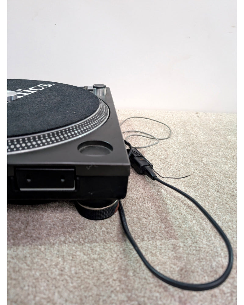 Technics SL-1210MK2 - Turntable - Black - Spares or Repair - image 2