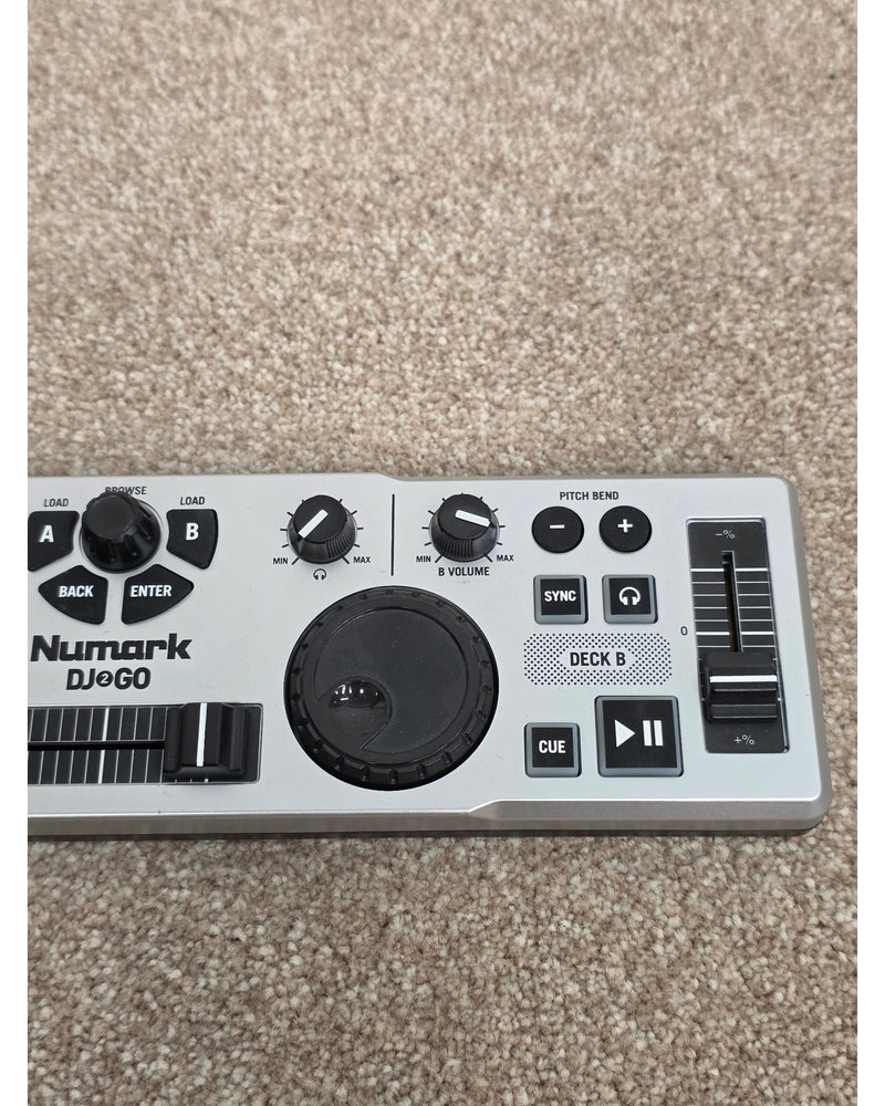 Numark DJ2Go - DJ Equipment - Good - image 2