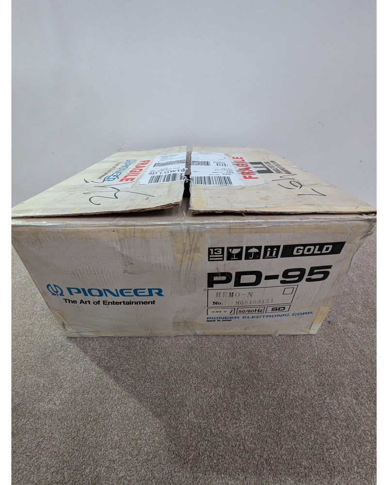 Pioneer PD-95 - CD Player - Silver - Very Good w/ Original Box & Manuals - image 17