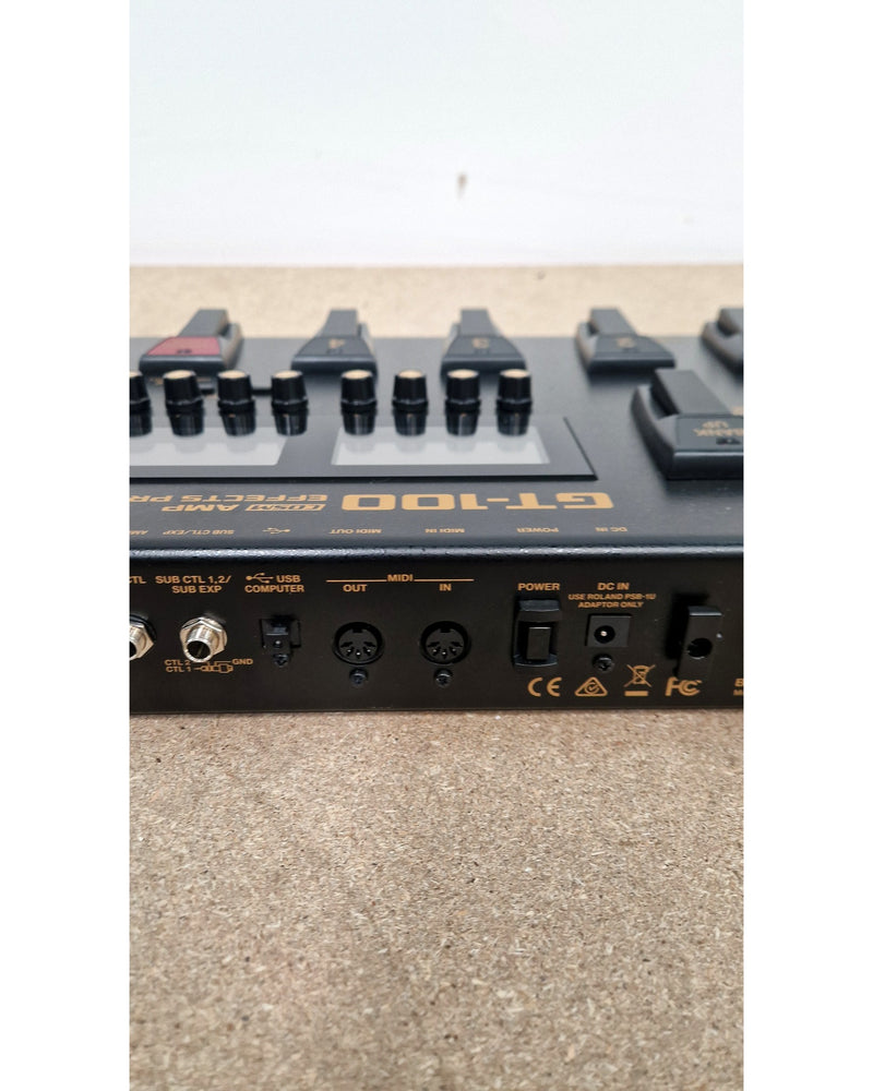 Boss GT-100 - Multi-Effects Pedals - Excellent w/ Soft Case & power supply - Image 12