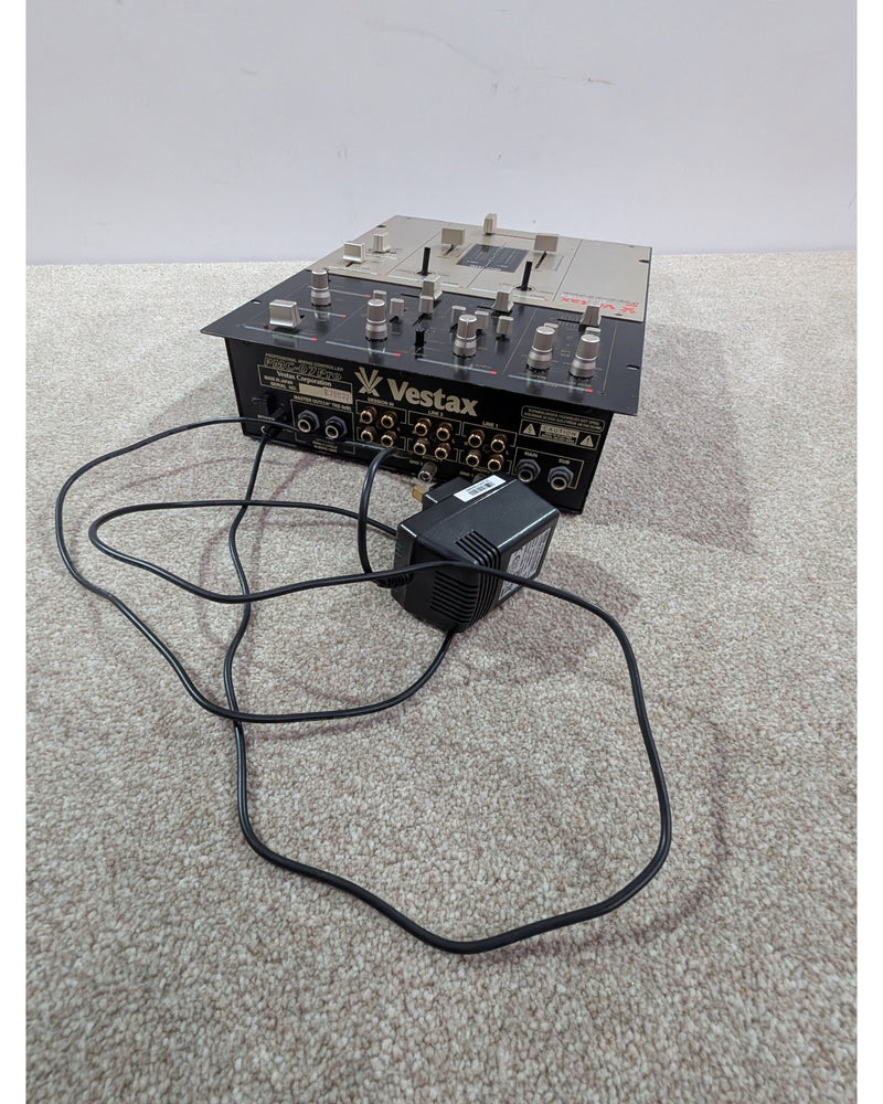 Vestax PMC-07Pro - DJ Equipment - Silver/Black - Good w/ Power Supply - image 18