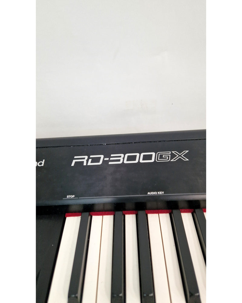 Roland RD300GX - Good - image 11