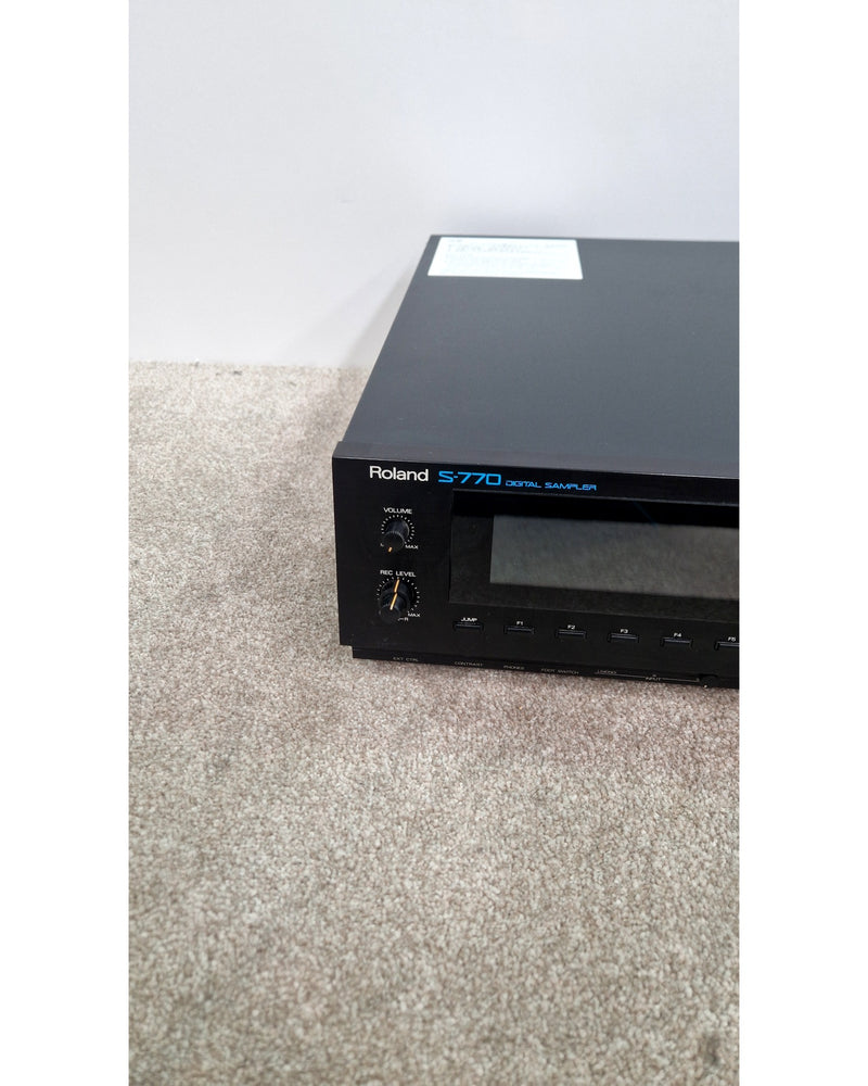Roland S-770 - Samplers & Sequencers - Black - Fair - image 4