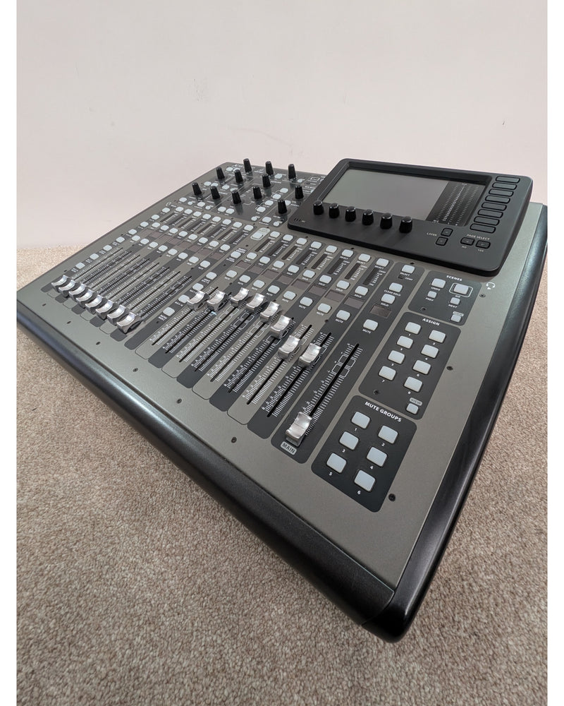 Behringer X32 Compact - Mixer - Black - Excellent w/ Original Box, Manuals, Cables - image 5
