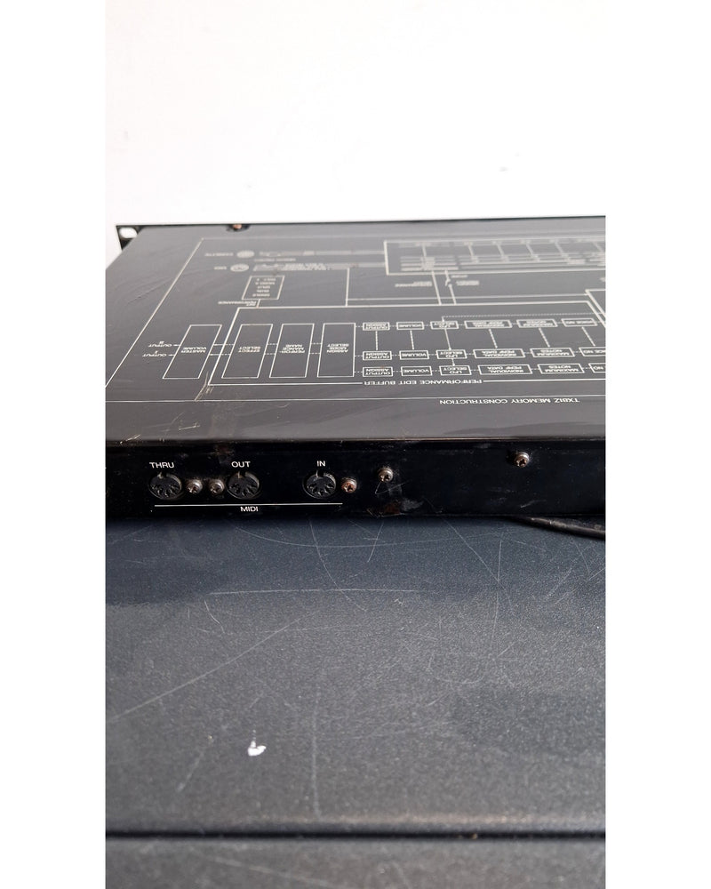Yamaha TX81Z - FM Tone Generator - Black - Good - Image 3