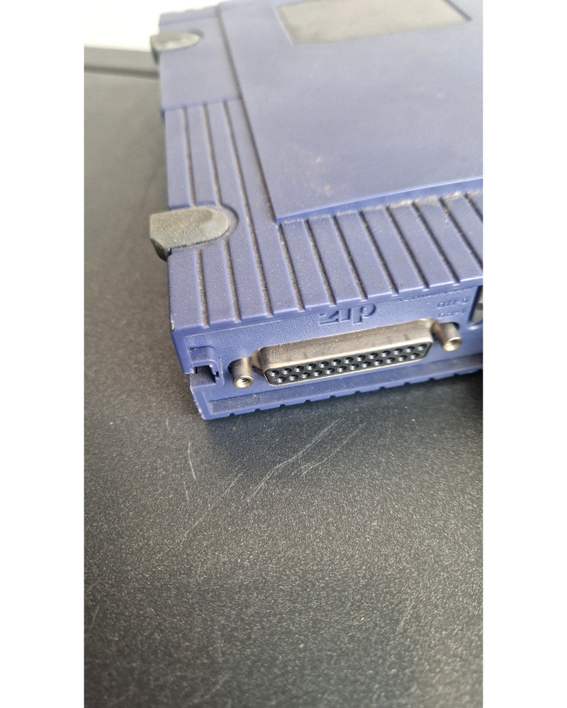 Iomega Zip 250 - Disk Drive - Good - Image 8