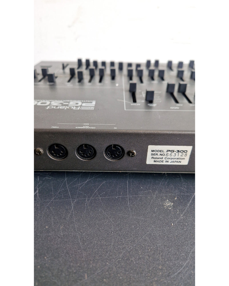 Roland PG-300 - MIDI Controller - Good - Image 9