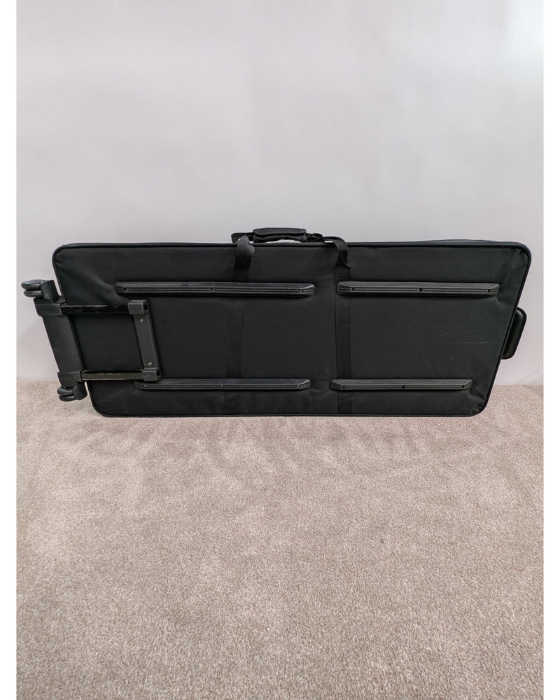 Gator Keybord Case With Wheels - Guitar Cases & Bags - Very Good - image 3