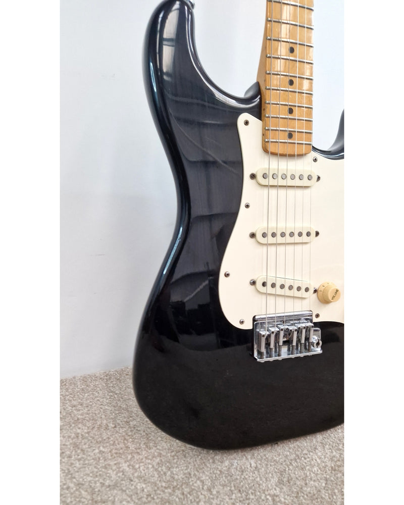Fender Bullet Stratocaster 1983 - Made In USA - Black - Excellent w/ Hard Case - image 5