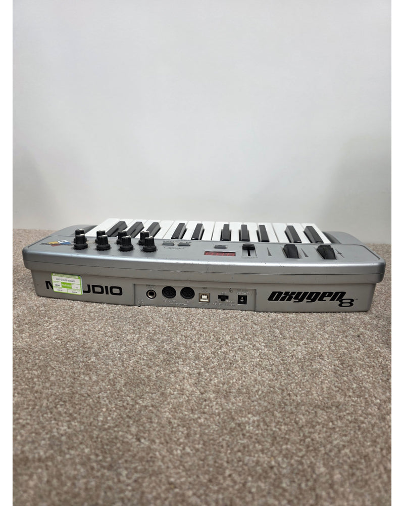 M-Audio Oxygen 8 - MIDI Controller - Good - image 7