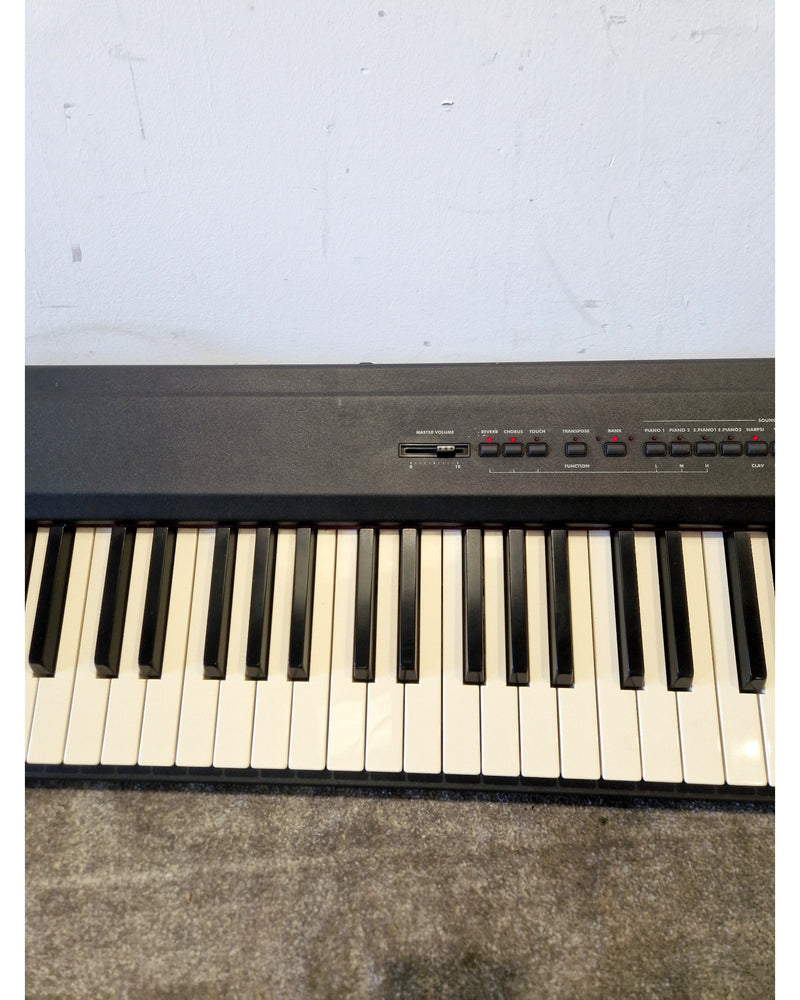 Korg - Musical Keyboard - Black - Excellent w/ Power Supply - image 10