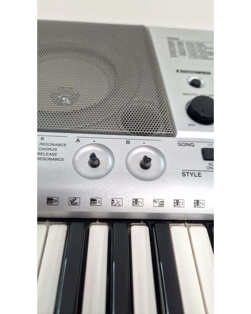 Yamaha PSR E403 - Keyboards - Good w/ Soft Case & Power Supply - Image 13