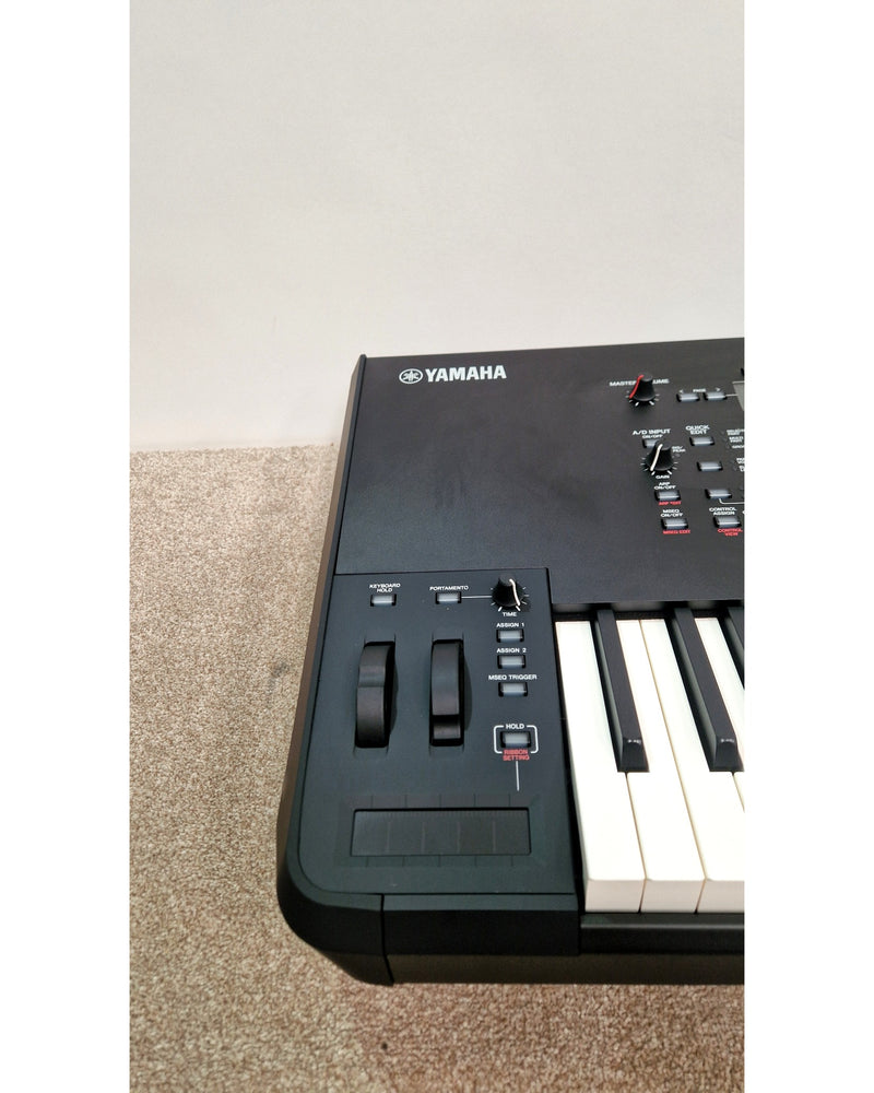 Yamaha Montage M8x - Synthesizer - Like New w/ Hard Case - image 8