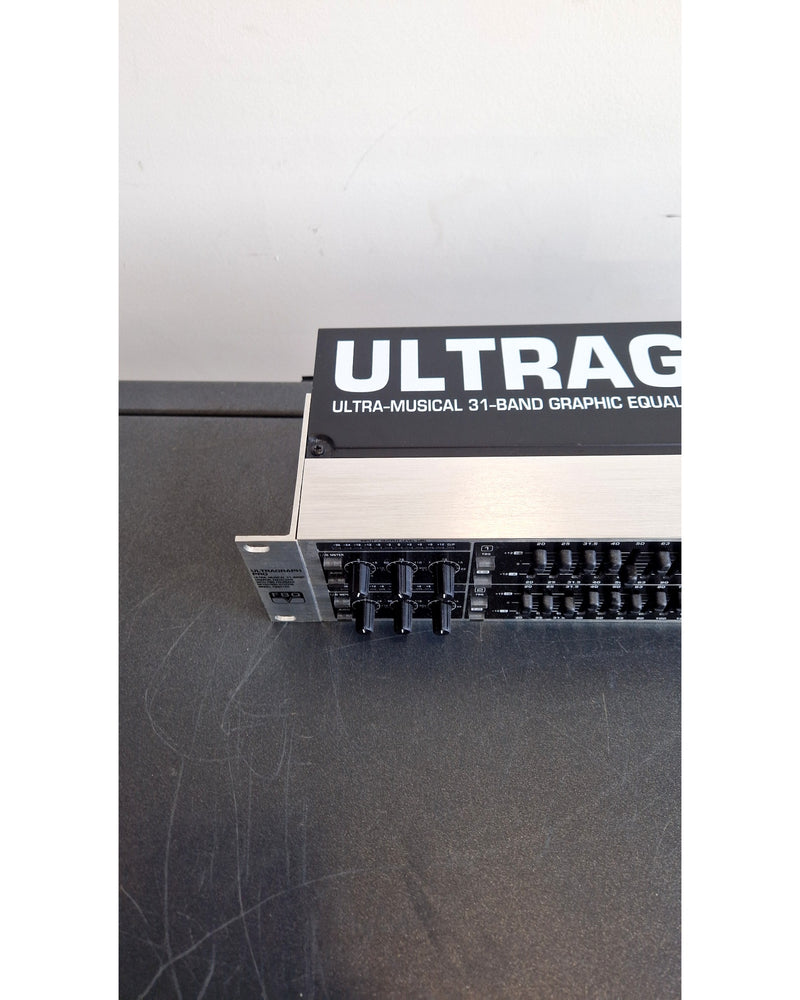Behringer Ultragraph Pro FBQ3102 - Equalisers - Excellent w/ Manuals & Power Supply - Image 11