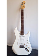 Squier Strat Chinese - Electric Guitar - White - Good - Image 2