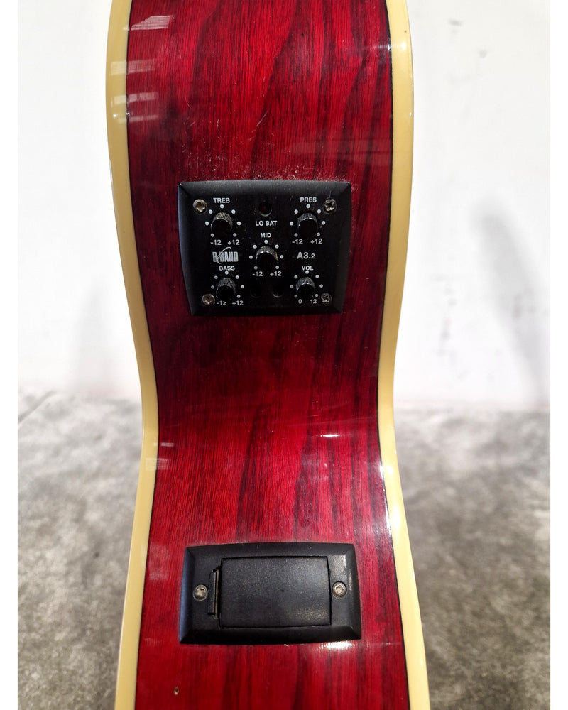 Washburn EA18TR Electro-Acoustic Guitar Red - Cutaway Design - Excellent - Image 10