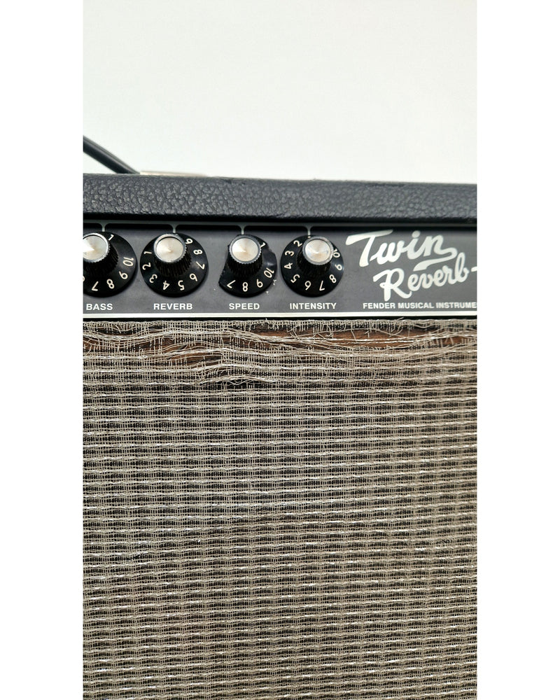 Fender Twin Reverb 2000 - Guitar Amplifier - Good w/ footswitch - image 8
