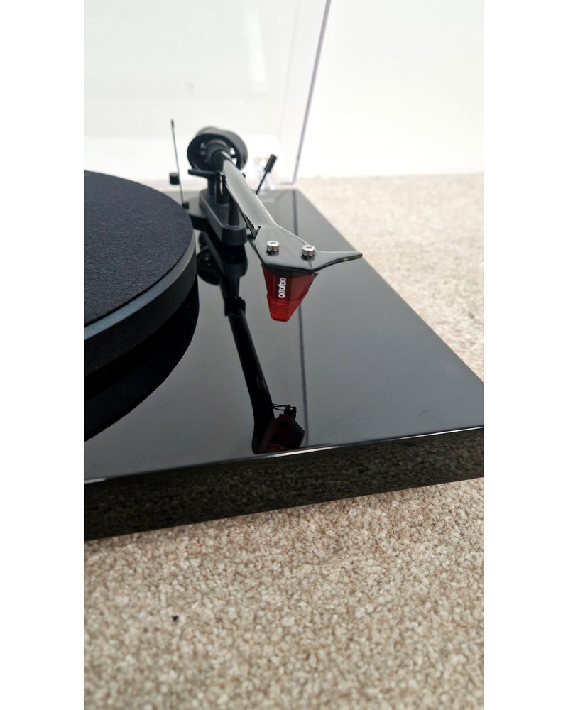 Pro-Ject Debut Carbon DC - Turntable - Good w/ Original Box & Power Supply - image 7