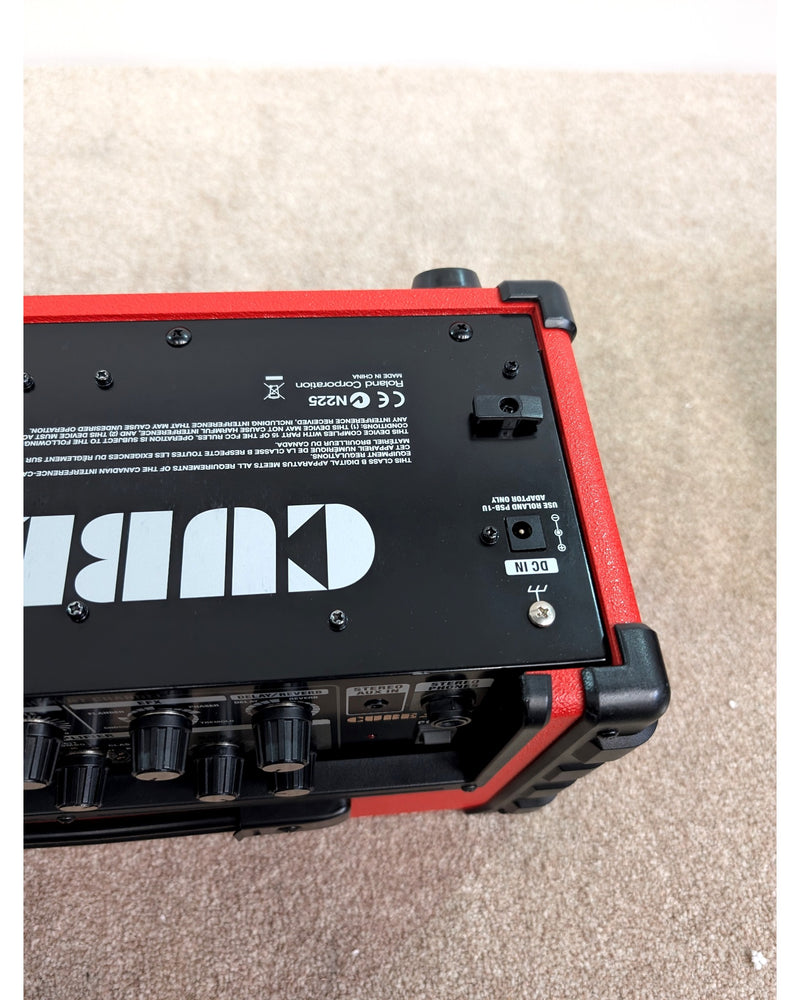 Roland Cube Street Amp - Guitar Amplifier - Red - Very Good w/ Soft Case - image 3