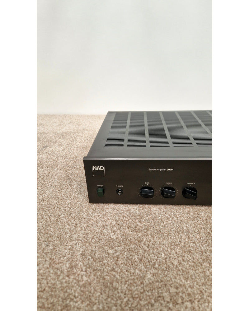 NAD 3020i - Hi-Fi Amplifier - Good - image 4