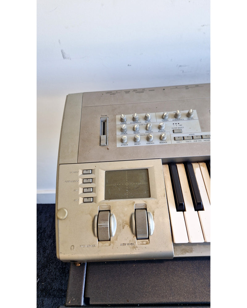 Korg Z1 - Digital Synthesizer - White - Good - Image 6