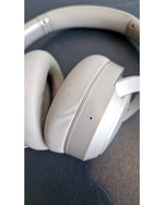 RUNOLIM Hybrid Active Noise Cancelling - Headphones - Silver, with case - Excellent w/ Soft Case - Image 4