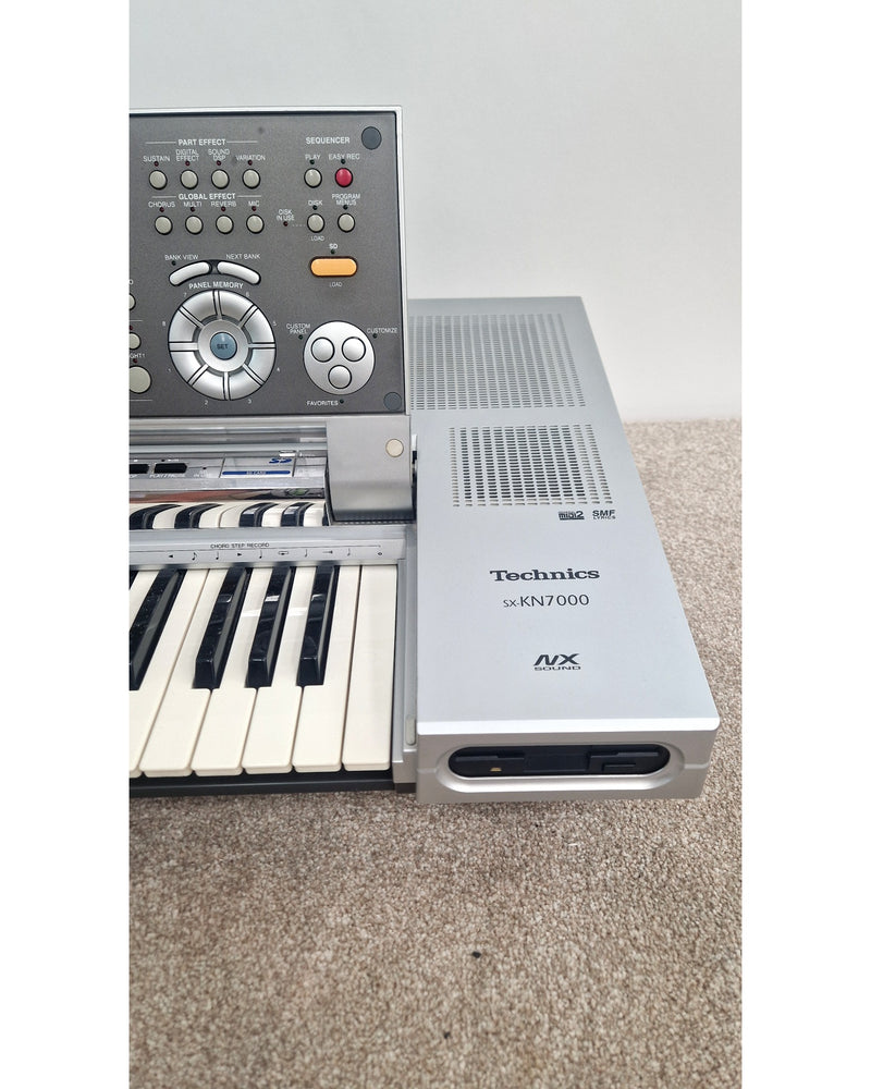 Technics SX-KN7000 - Musical Keyboards - Silver - Very Good - image 3
