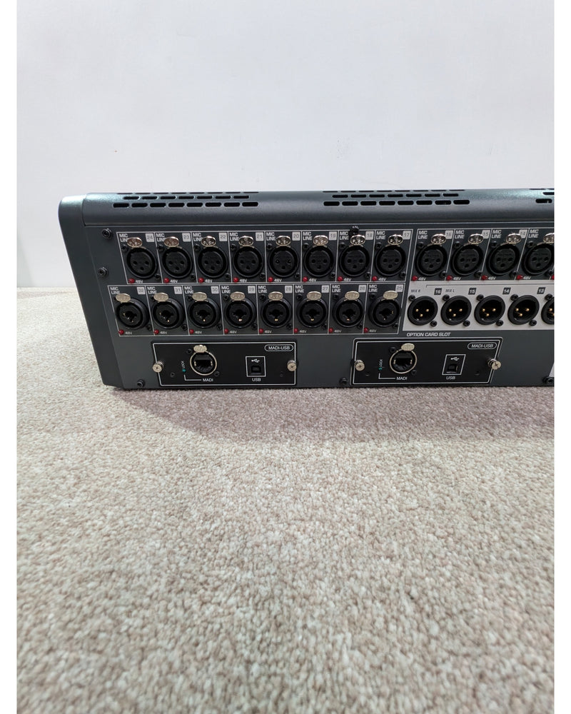 Soundcraft Si Impact - Mixer - Excellent w/ Soft Case - image 12