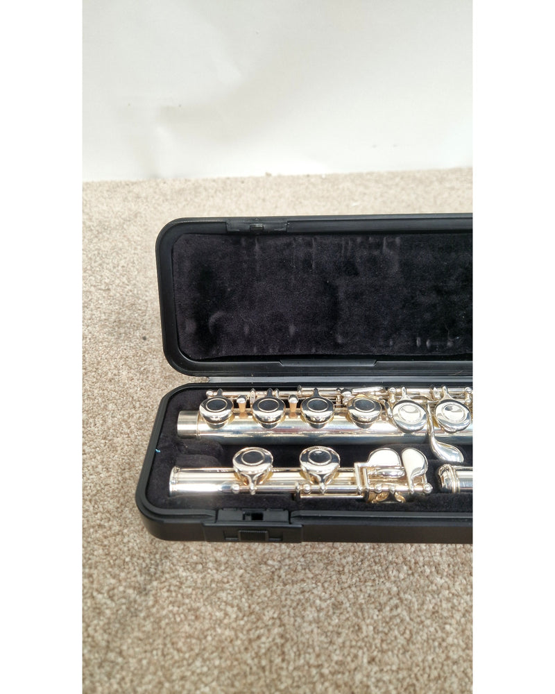 Yamaha YFL211Ull Curved Head Flute - Excellent w/ Hard Case & Soft Case - image 6
