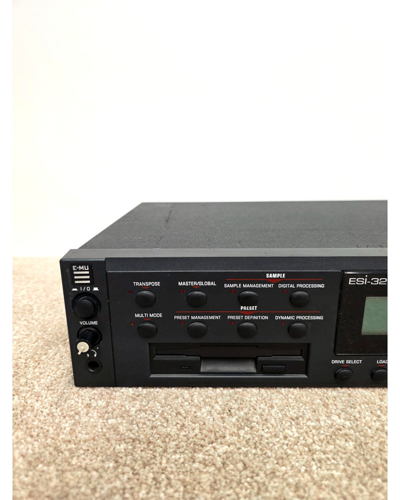 E-MU ESI-32 - Samplers & Sequencers - Fair - image 2