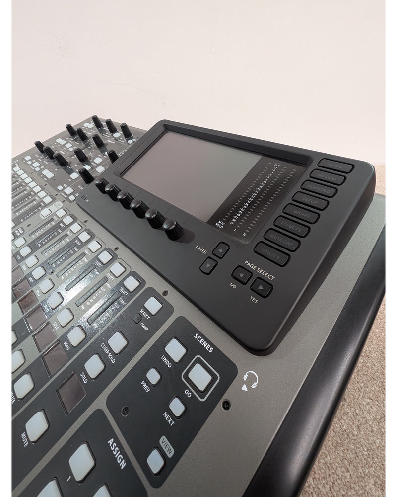 Behringer X32 Compact - Mixer - Black - Excellent w/ Original Box, Manuals, Cables - image 6