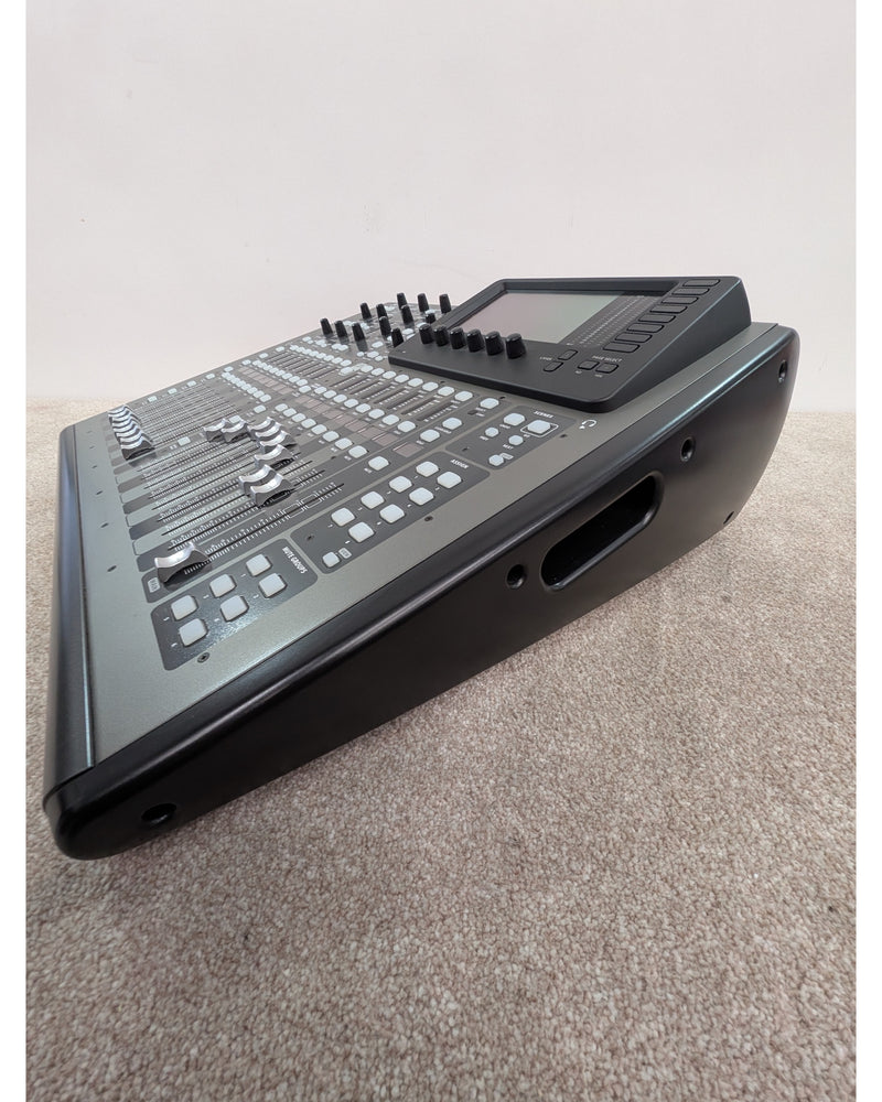 Behringer X32 Compact - Mixer - Black - Excellent w/ Original Box, Manuals, Cables - image 4