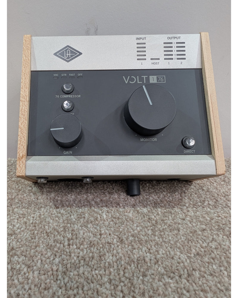 Universal Audio Volt 176 - Audio Interface - Silver/Black With Natural Wood Sides - Like New w/ Original Box - image 4
