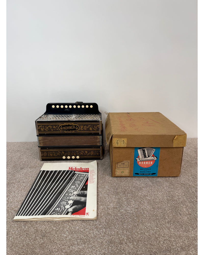 Hohner 1140 - Accordion - Good w/ Original Box & Manuals - image 13