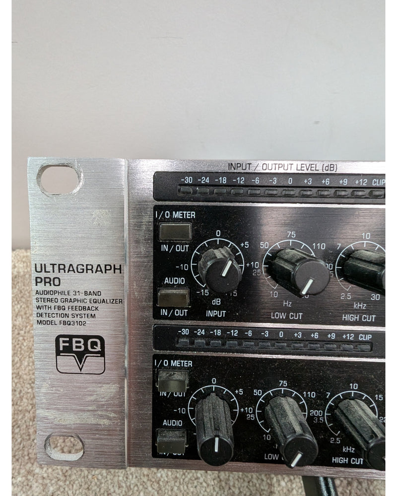 Behringer Ultragraph Pro FBQ3102 - Equaliser - Good w/ Original Box & Manuals - image 8