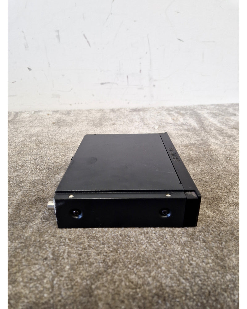 Shure BLX4R Receiver 606-630 MHZ – Receiver - Good - Image 5