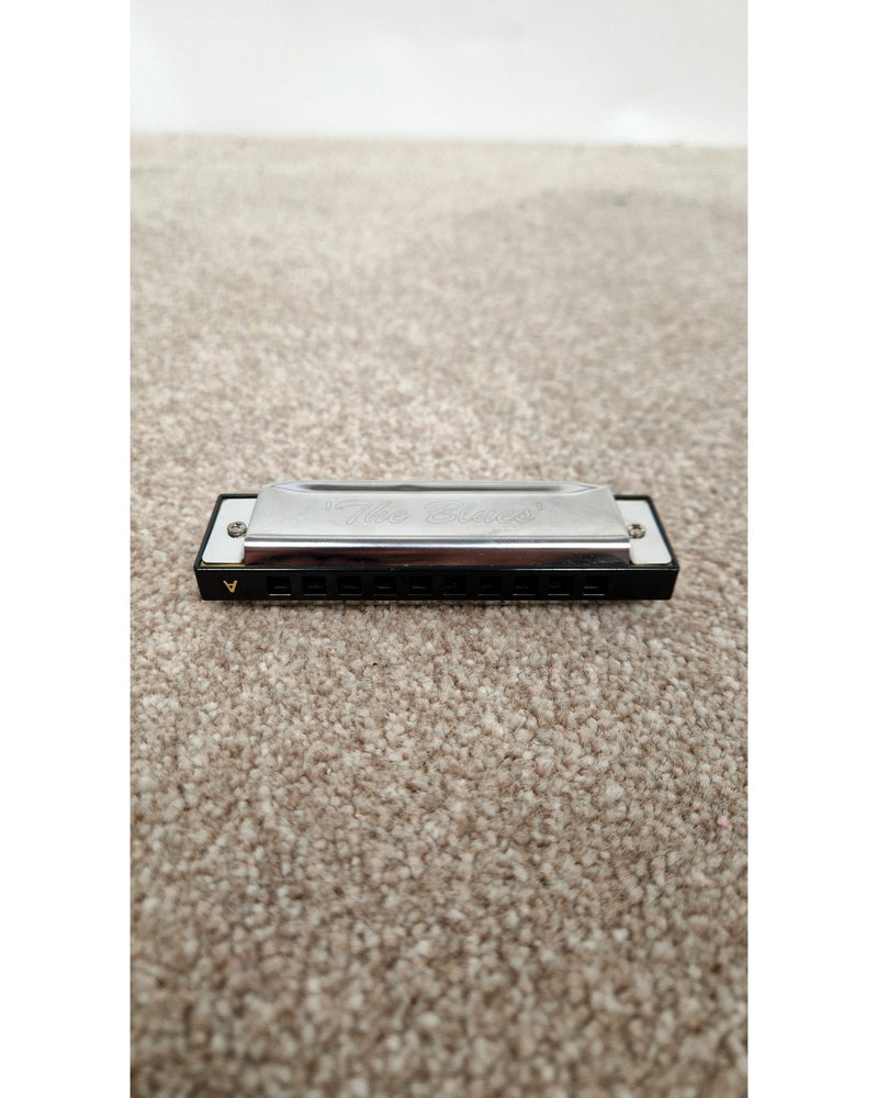 JHS The Blues Harmonica Key A - Like New w/ Hard Case - image 6