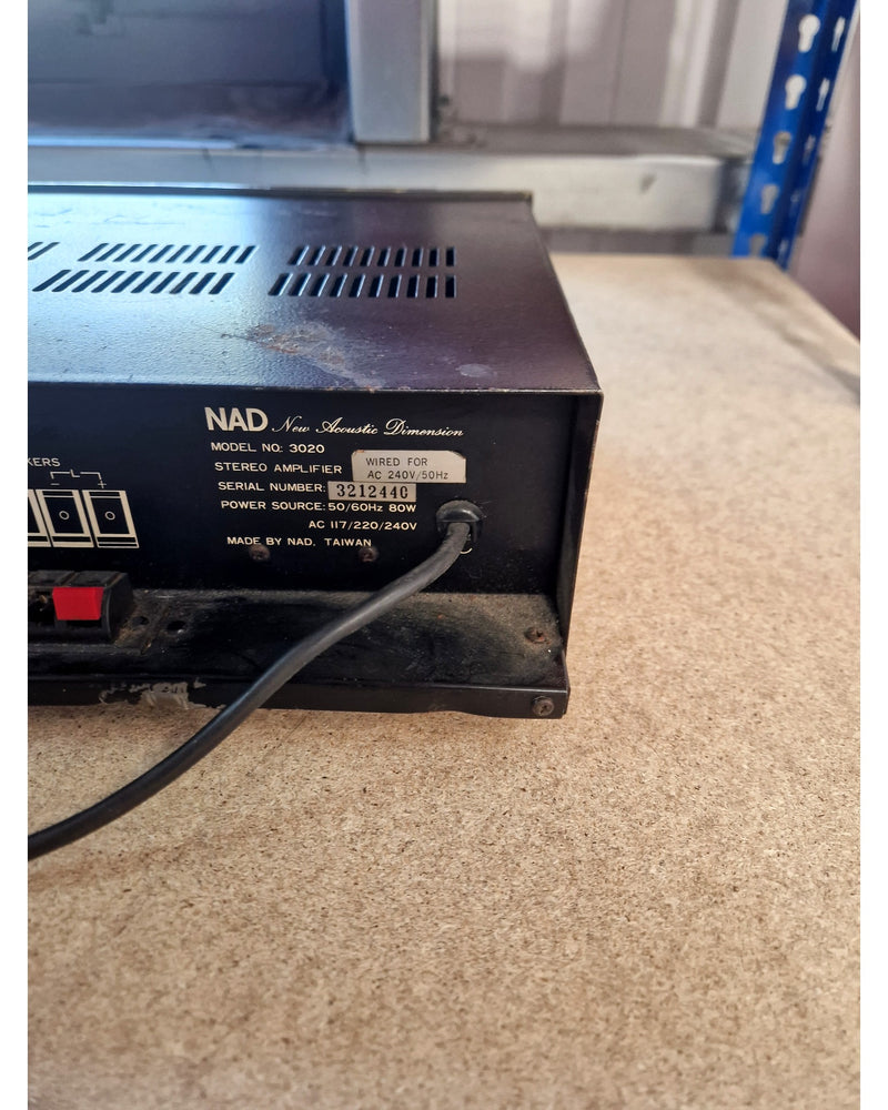 NAD 3020 - Hi-Fi Amplifiers - Black - Poor - Image 4