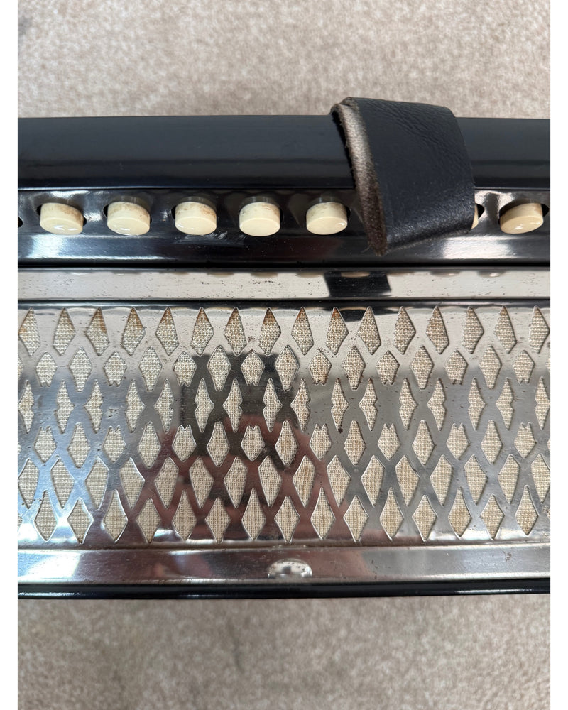 Hohner 1140 - Accordion - Good w/ Original Box & Manuals - image 7