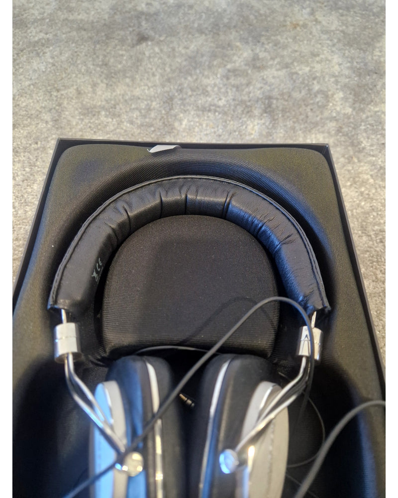 Bowers & Wilkins P5 - Headphones - Black - Excellent w/ Original Box - Image 8