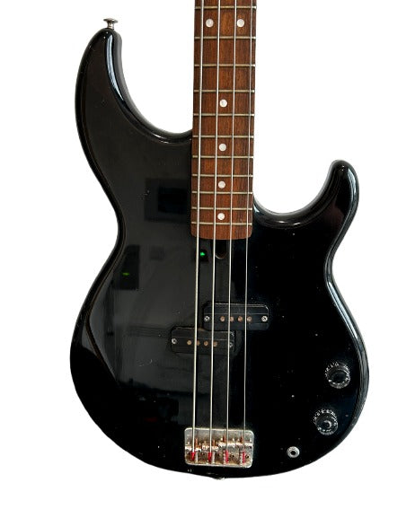 Yamaha BB300 - Bass Guitars - Black - Good